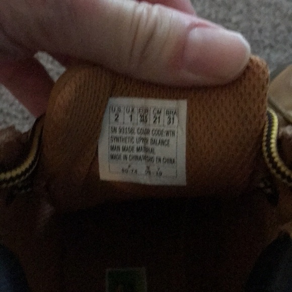 Girls Skechers - Picture 6 of 8